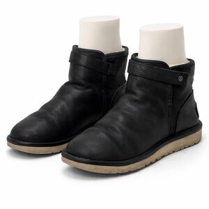 UGG Rella Black Leather Ankle Boots Women’s 7